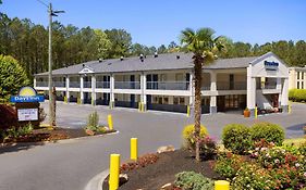 Days Inn By Wyndham Acworth